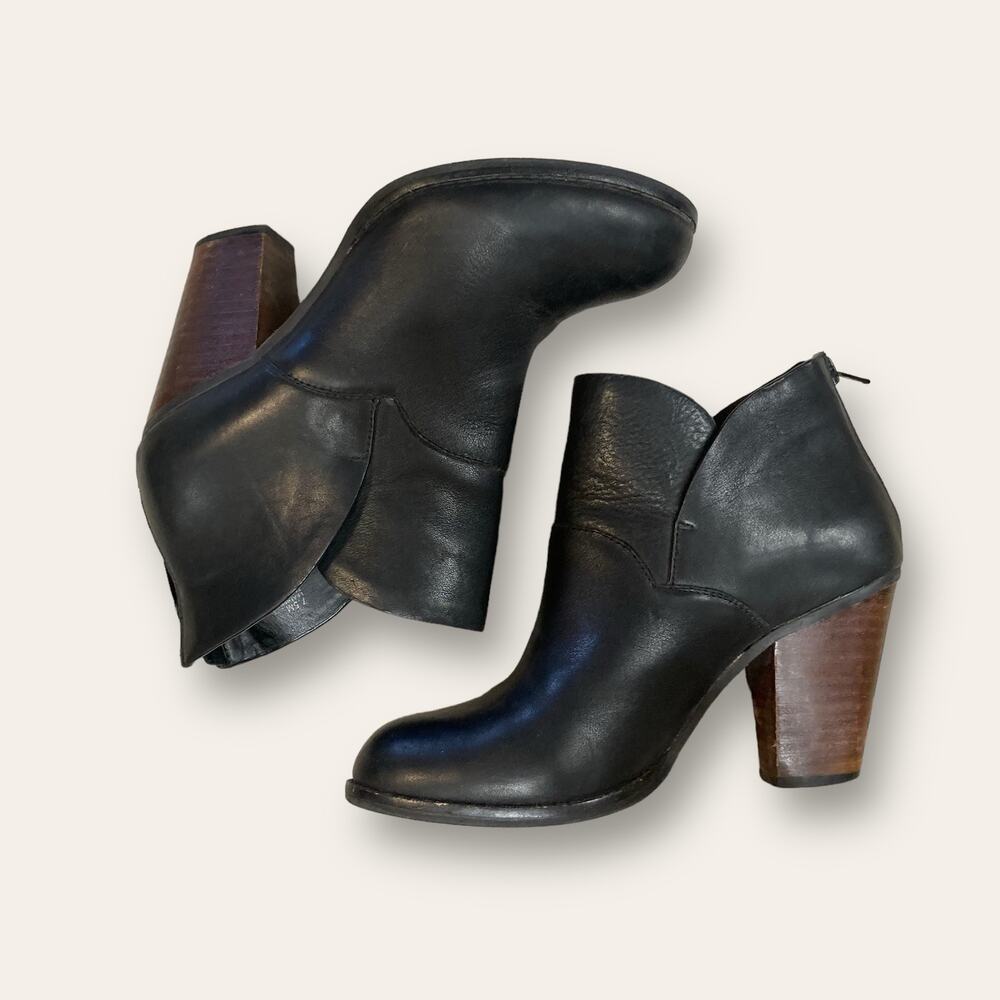 Gianni Bini Black Leather Block Heel Ankle Boots size 7.5 Excellent
